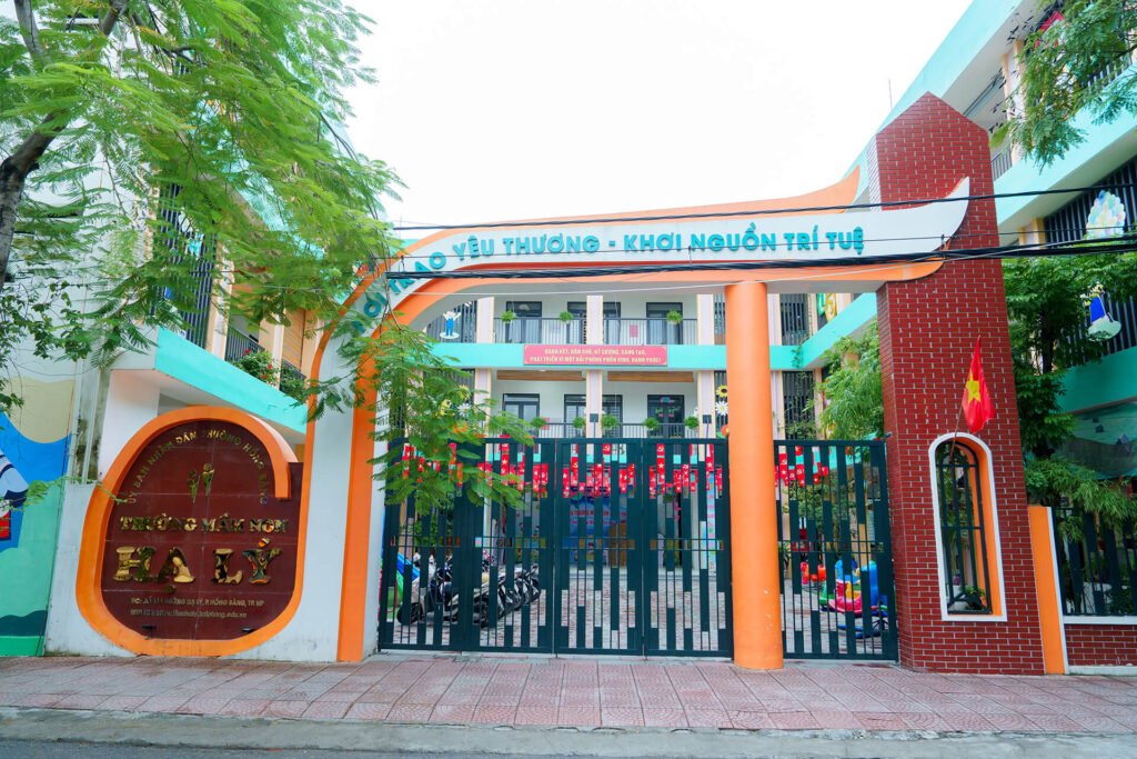 truong mam non ha ly 01